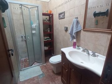 CASA APTA CREDITO. 3 DORMITORIOS. DESAMPARADOS