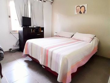 Casa 5 ambientes en venta 6ta secc + casa industri