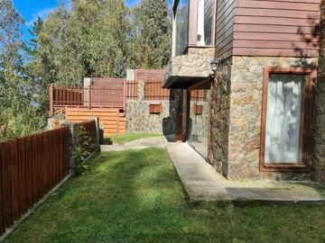 Casa en Venta en Casa Amplia 5 Dormitorios 6 Baños Sector Villuco, Chiguayante