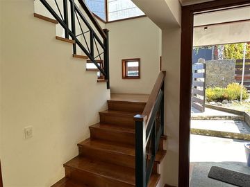 Casa en Venta en Casa Amplia 5 Dormitorios 6 Baños Sector Villuco, Chiguayante