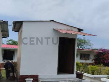 FINCA EN VENTA DE 1 HECTAREA