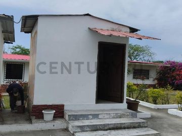FINCA EN VENTA DE 1 HECTAREA