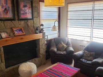 Venta Casa Impecable en Barrio Lomas del Correntoso