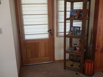 Venta Casa Impecable en Barrio Lomas del Correntoso