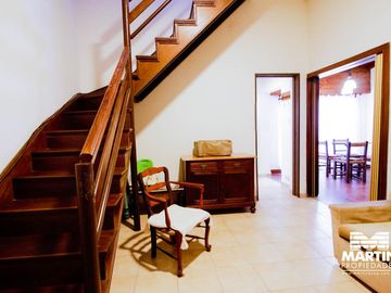 PH en venta 4 amb con terraza y patio - Olivos
