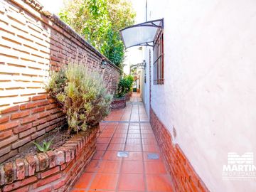 PH en venta 4 amb con terraza y patio - Olivos