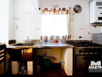 PH en venta 4 amb con terraza y patio - Olivos