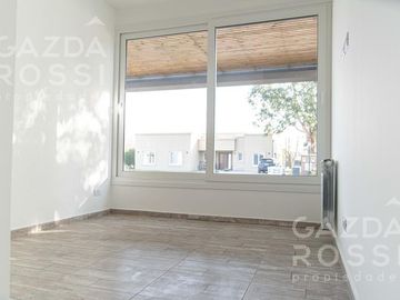 Excelente propiedad en Barrio Privado Don Joaquín, Canning