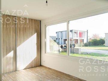 Excelente propiedad en Barrio Privado Don Joaquín, Canning