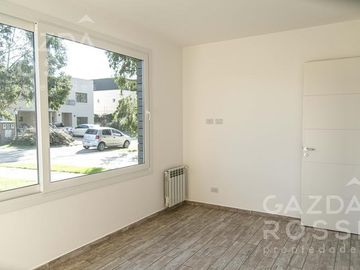 Excelente propiedad en Barrio Privado Don Joaquín, Canning