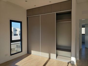 VENDO CASA A ESTRENAR EN RUMENCO JOVEN CON PARQUE Y GARAJE - GALERIA CON PARRILLA