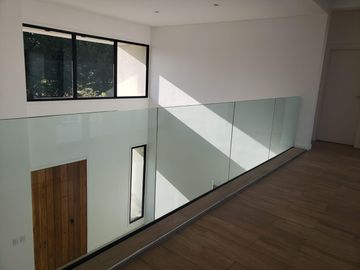 VENDO CASA A ESTRENAR EN RUMENCO JOVEN CON PARQUE Y GARAJE - GALERIA CON PARRILLA