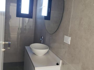 VENDO CASA A ESTRENAR EN RUMENCO JOVEN CON PARQUE Y GARAJE - GALERIA CON PARRILLA