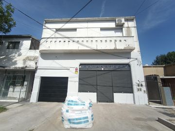 Ph de seis ambientes en Lanús