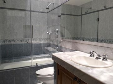 Casa en condominio en venta en Del Valle Centro