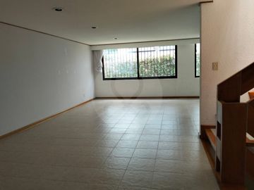 Casa en condominio en venta en Del Valle Centro