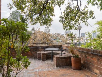 Casa en condominio en venta en Bosques de las Lomas