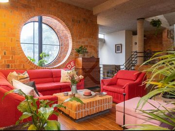 Casa en condominio en venta en Bosques de las Lomas