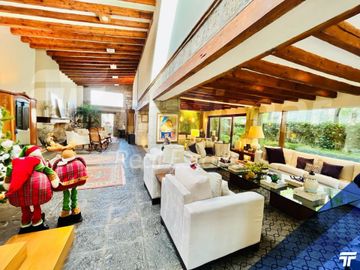 Casa en venta en Paseo de las Lomas