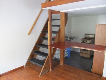 CASA EN VENTA EN CEDRITOS RENTABLE CON 6 APARTAMENTOS AMOBLADOS