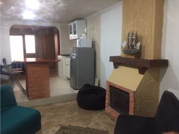 CASA EN VENTA EN CEDRITOS RENTABLE CON 6 APARTAMENTOS AMOBLADOS
