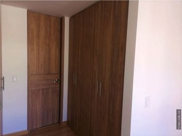 Apartamento en venta exterior con balcón, en Nicolas de Federman