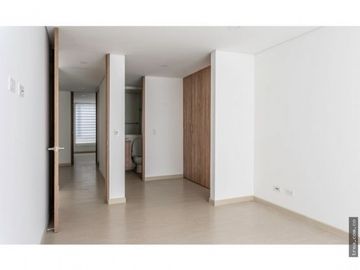 Apartamento en venta exterior con balcón, en Nicolas de Federman