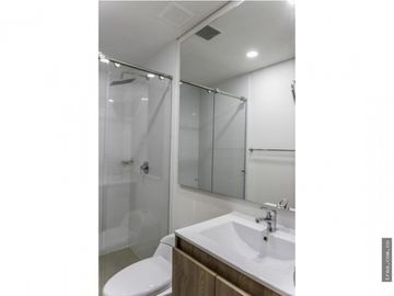 Moderno apartaestudio en venta, Nicolas de Federman con Balcon
