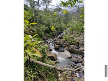 Finca en Venta , en la vía La Vega Sasaima Precio de oportunidad