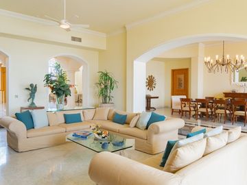 PRECIOSA RESIDENCIA EN NUEVO VALLARTA