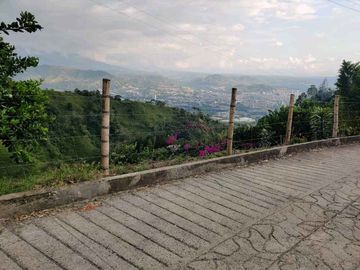 FINCA EN VENTA EN LA VDA LA PALMA/DOSQUEBRADAS