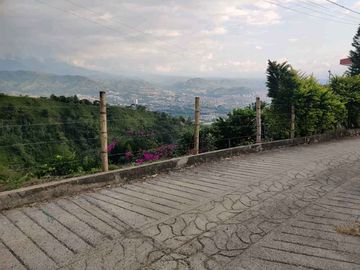 FINCA EN VENTA EN LA VDA LA PALMA/DOSQUEBRADAS