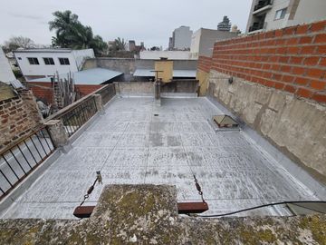 Casa 8 ambientes, 226 metros cubiertos.