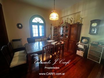 Casa en  Venta 4 ambientes- Castelar Sur