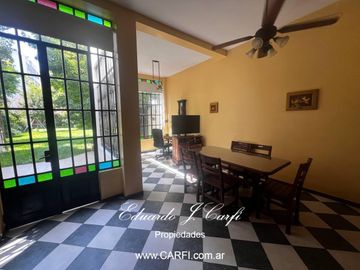 Casa en  Venta 4 ambientes- Castelar Sur