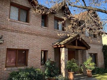 Casa en venta y alquiler en el Portillo