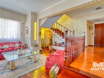 Casa en venta en Martinez 5 amb con cochera