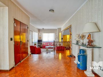 Casa en venta en Martinez 5 amb con cochera