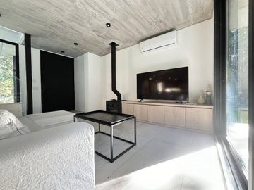 Casa en Alquiler - Barrio Senderos IV Lote 276 de Costa Esmeralda - Fondo arbolado y privado
