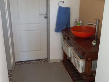 VENTA CON RENTA Casa 3 dormitorios en  Área 1 SAN SEBASTIAN MB