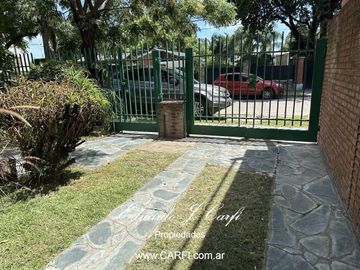 VENTA DE CASA 3 AMBIENTES - ITUZAINGO NORTE