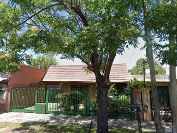 VENTA DE CASA 3 AMBIENTES - ITUZAINGO NORTE