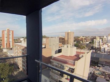 Monoambiente en alquiler, Ituzaingo 92 esq Necochea.-