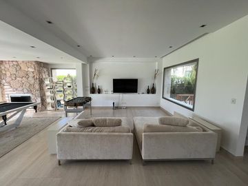 Casa  en Venta 5 dormitorios en El Golf, Nordelta, Tigre