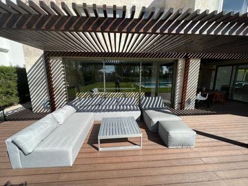 Casa  en Venta 5 dormitorios en El Golf, Nordelta, Tigre
