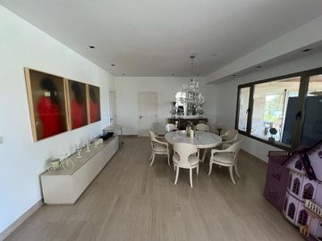 Casa  en Venta 5 dormitorios en El Golf, Nordelta, Tigre