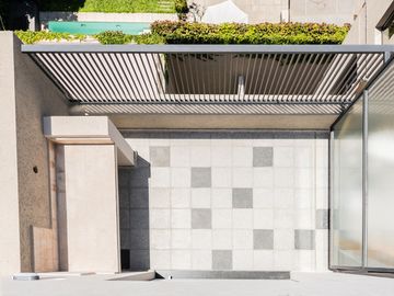 Departamento en  Venta un ambiente con balcón con parrilla en  Luis Agote. Terraza de uso común