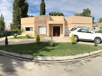 Casa - Plottier