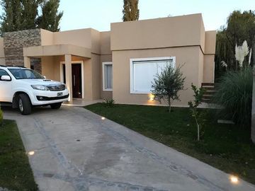 Casa - Plottier