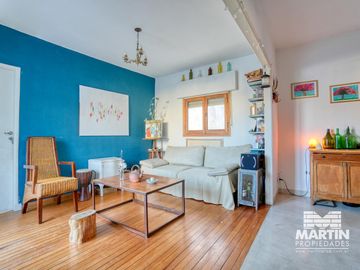 Casa PH en venta en Carapachay 3 ambientes, con patio. A 4 cuadras de Av Mitre.